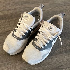 Nike Air Max Tavas